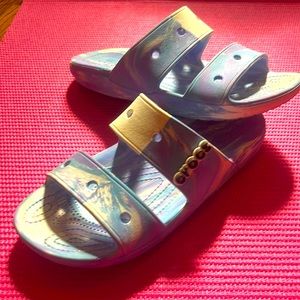 Crocs sandals tie dye blue-purple size 8